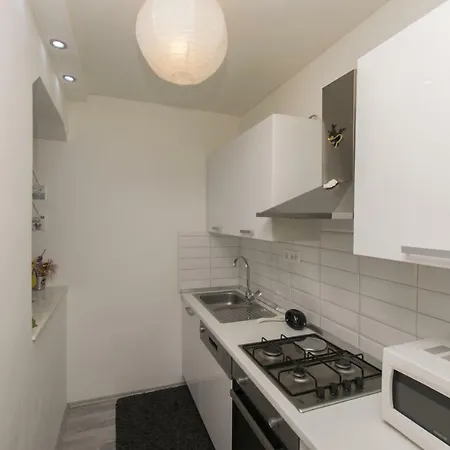 Dawidh Apartment